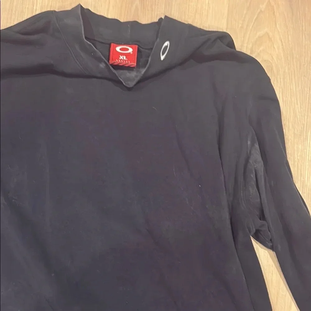 Black Sweatshirt with Crew Neck and Full-Length Sleeves - Picture 3 of 8